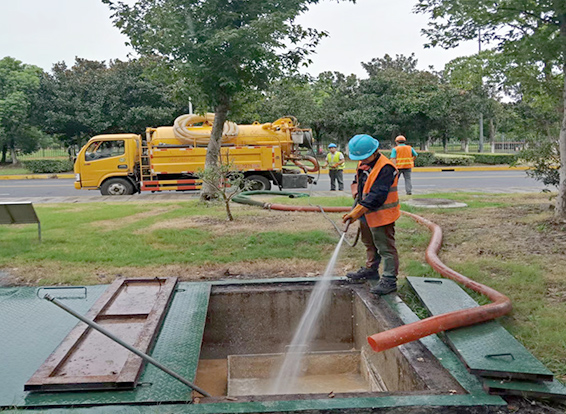 高昌化油池清理